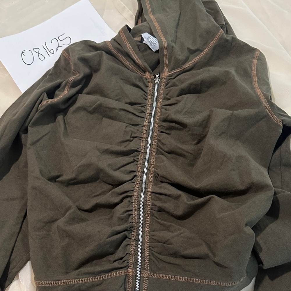 Rampage Olive Green Ruched Hoodie - Picture 12 of 12